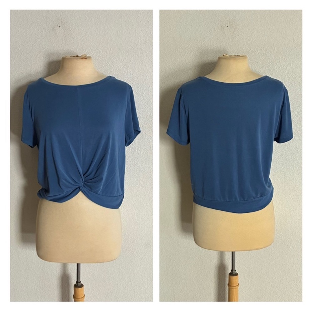 Zyia cropped tee